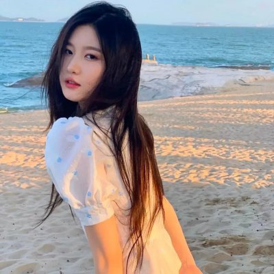 锁红颜